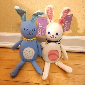 Target Spritz Easter Bunnies 2018 NWT